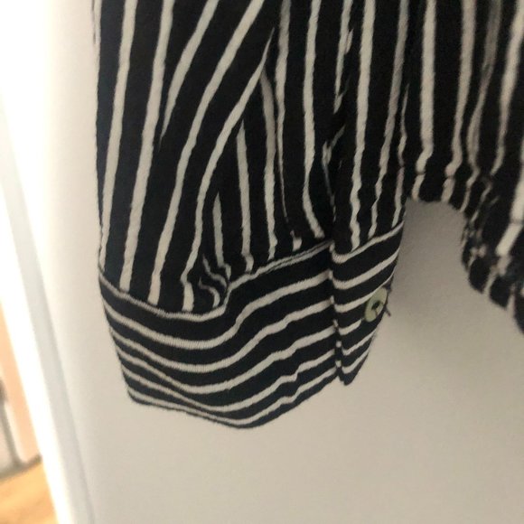 Zara | Trafaluc Collection Striped Ruffle Bottom Top - Picture 5 of 5